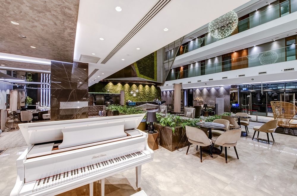DoubleTree by Hilton Istanbul - Piyalepasa фото 49