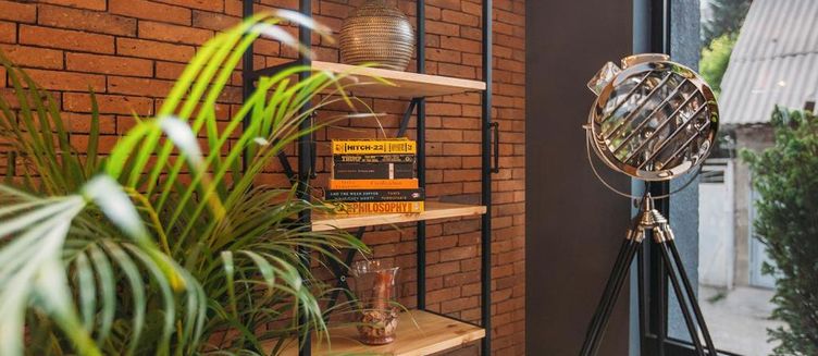 Фото отеля Timber Boutique Hotel