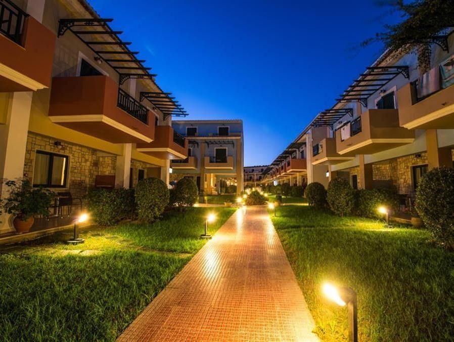 Mediterranean Beach Resort фото 2