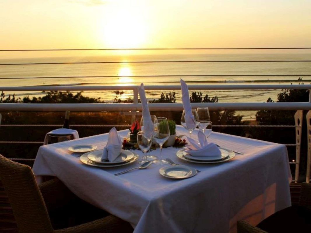 Kutabex Beach Front Hotel фото 21