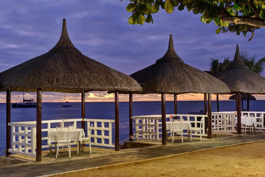Coral Azur Beach Resort Mont Choisy фото 31