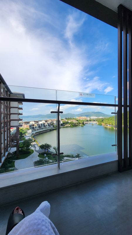 Hualuxe Sanya Yalong Bay Resort фото 41