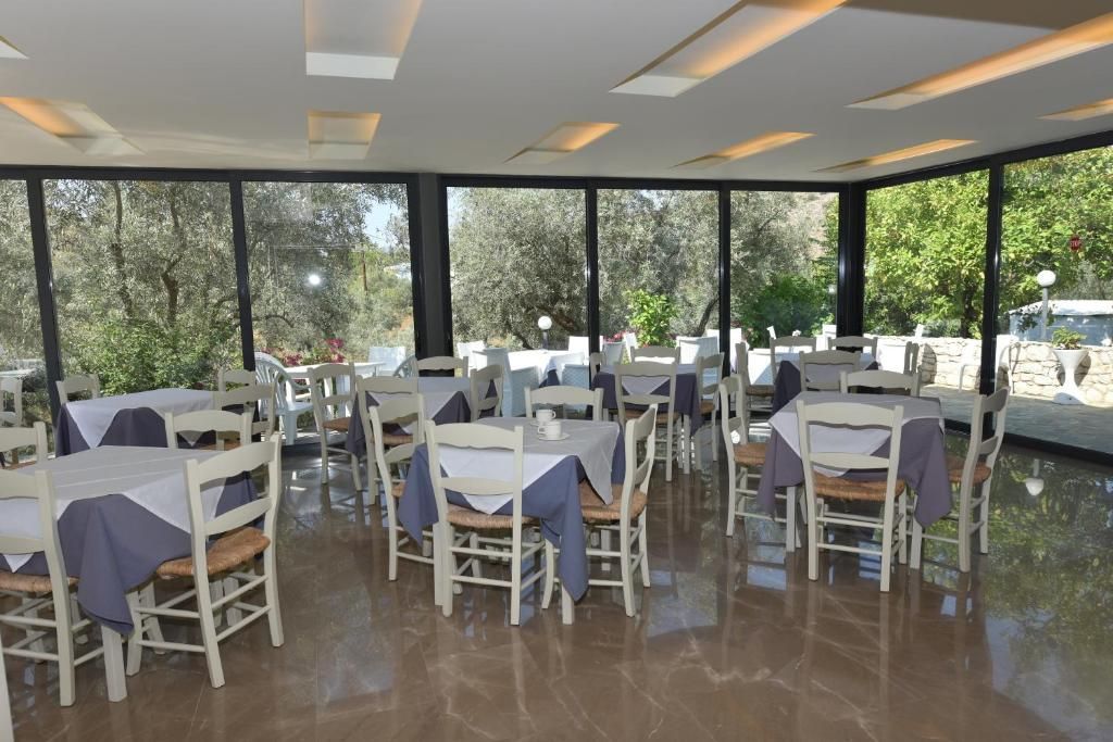 Phaistos Hotel фото 4