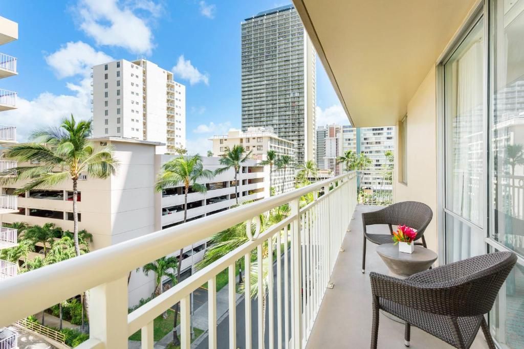 Courtyard by Marriott Waikiki Beach фото 8