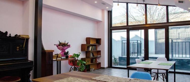 Фото отеля Blur Inn Gallery