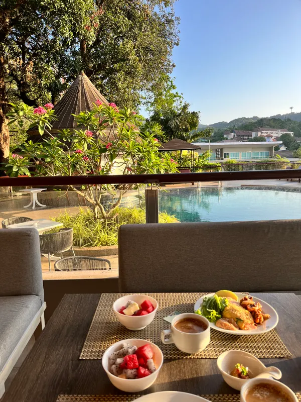 Peach Hill Hotel & Resort фото 46