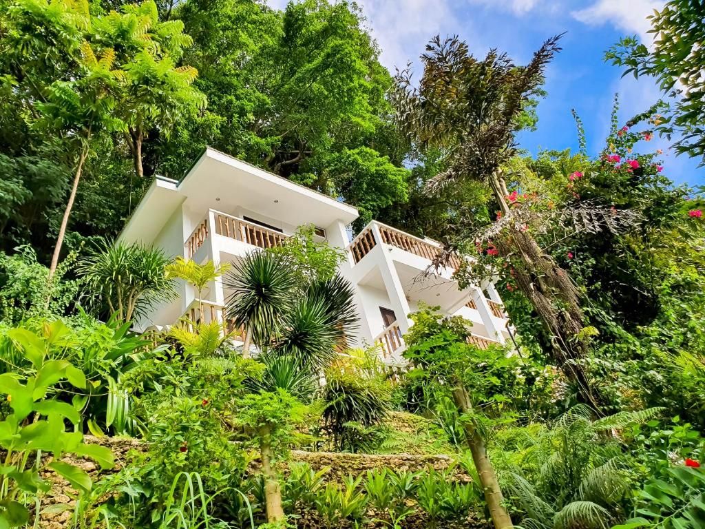 Гостиница «Cocoloco Boracay Beach Resort» фото 6