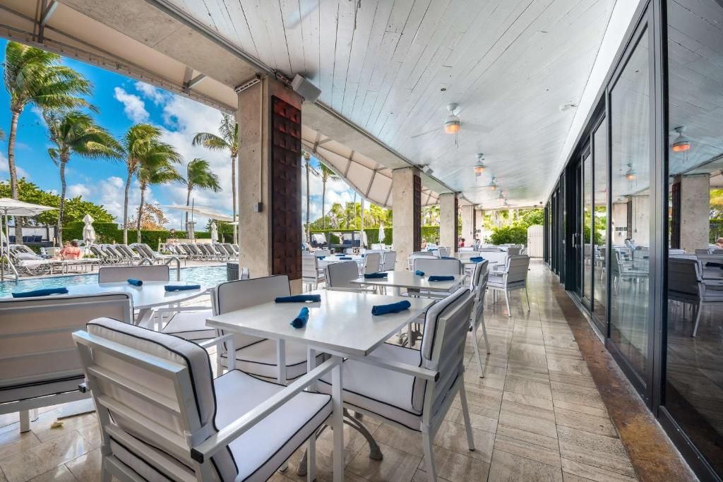 Hilton Bentley Miami South Beach Hotel фото 67
