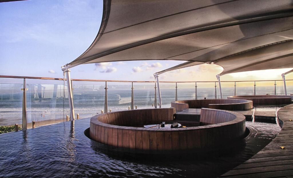 Double-Six Luxury Hotel Seminyak фото 88