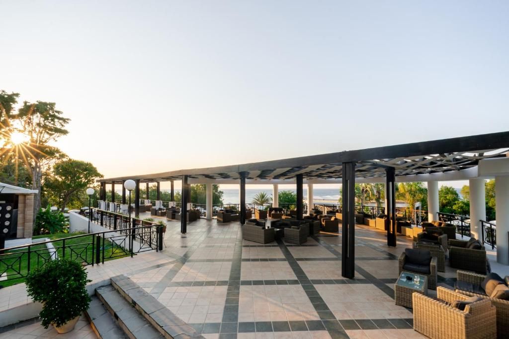 Calypso Beach Hotel фото 33