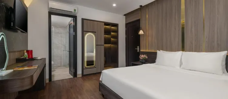 Фото отеля ELC Luxury Hotel