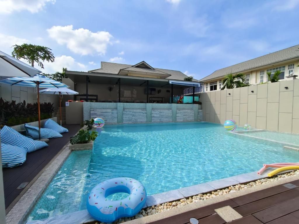 Patong Bay Residence фото 34