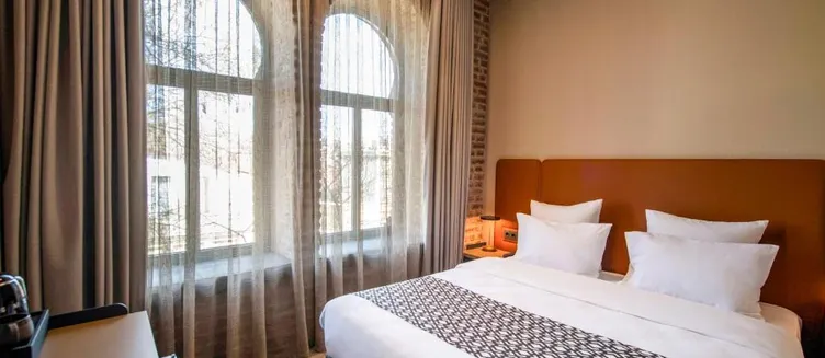 Фото отеля Qarvasla Hotel