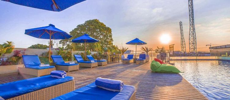 Фото отеля J4 Hotels Legian