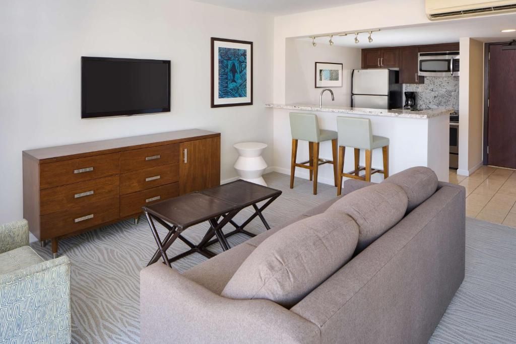 Ilikai Hotel & Luxury Suites фото 55