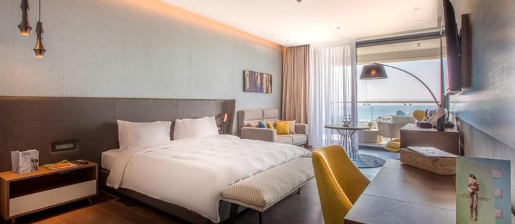Фото отеля Radisson Blu Hotel, Larnaca