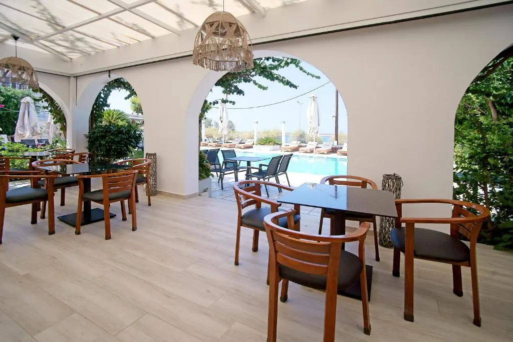 Kyparissia Beach Hotel фото 11