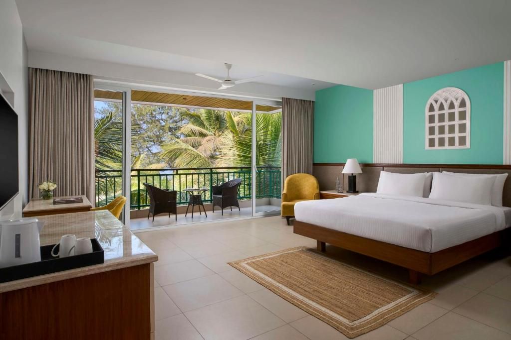 Regenta Place Mandrem Beach Resort фото 2