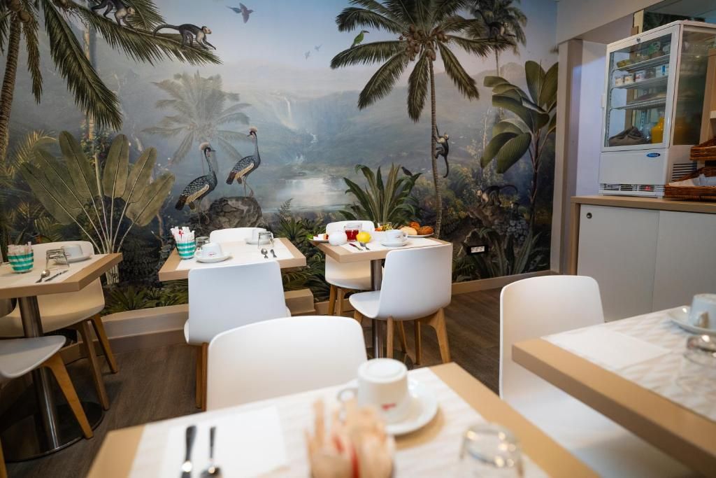 Qualys-Hotel Nice Centre Le Seize фото 11