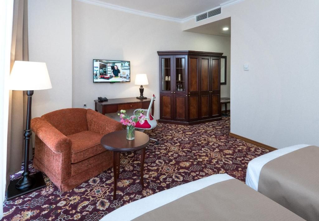 Ani Grand Hotel Yerevan фото 4
