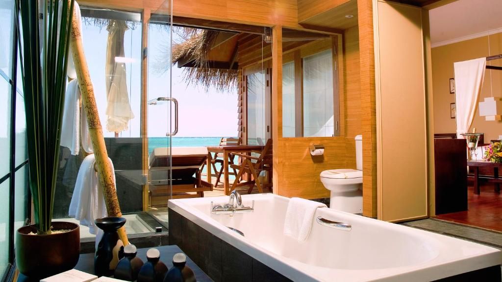 Adaaran Prestige Ocean Villas фото 19