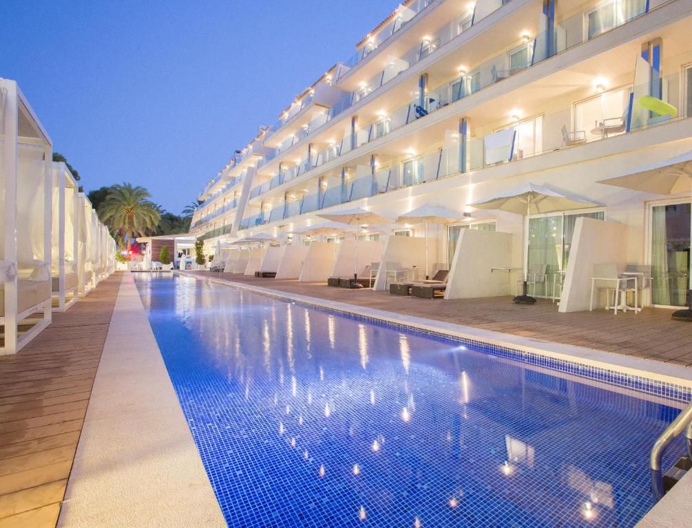 Aparthotel Playa de Muro Suites фото 9