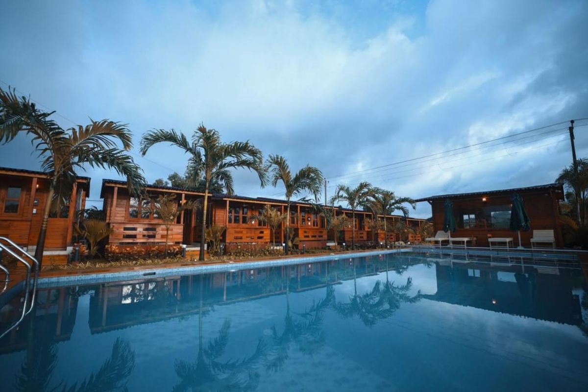 Grand Vatika Resort фото 0