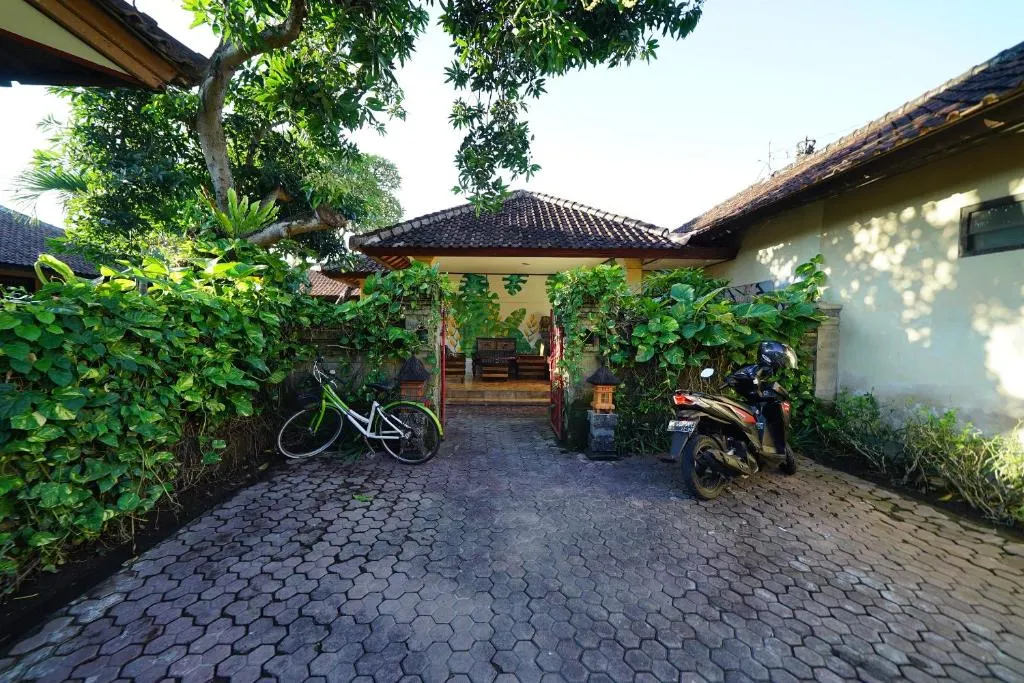 Guest House «Guest House «Mangga Bungalow»» фото 1