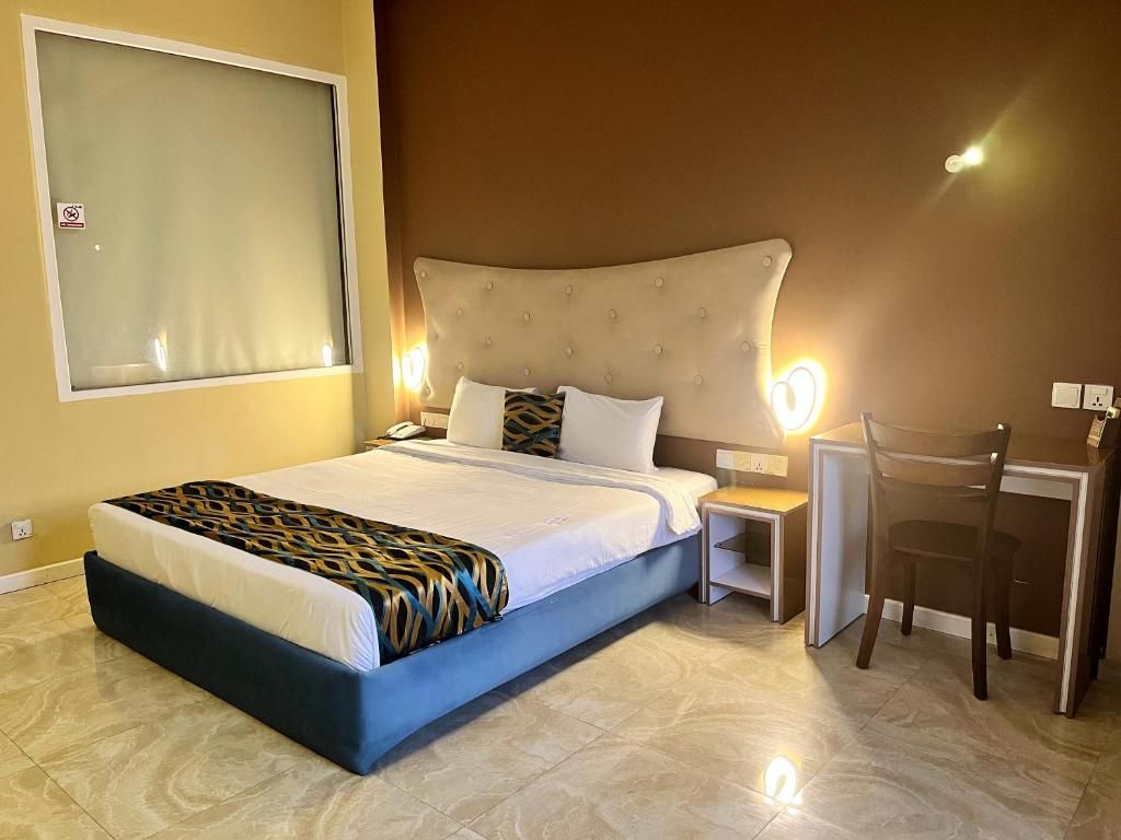 Aryana Queen Beach Resort фото 49