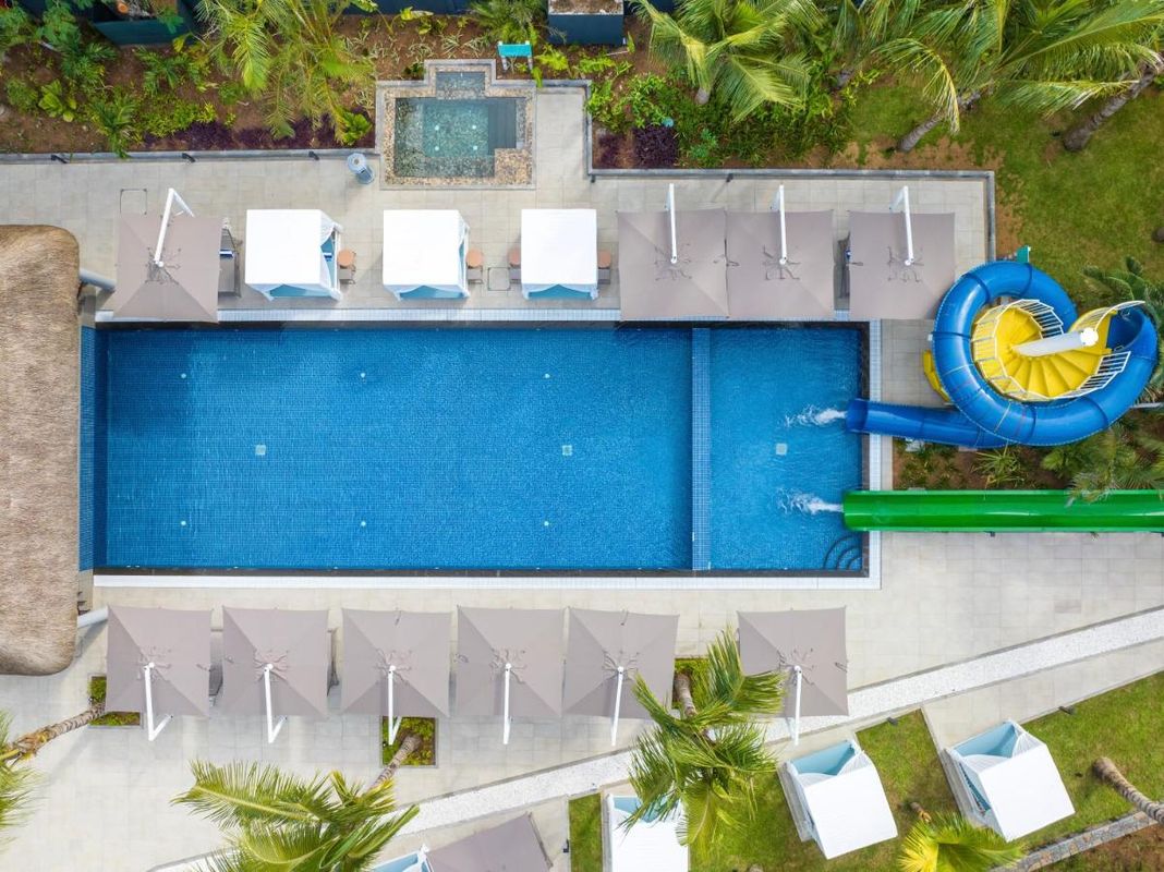 Oceans Creek Beach Hotel фото 9