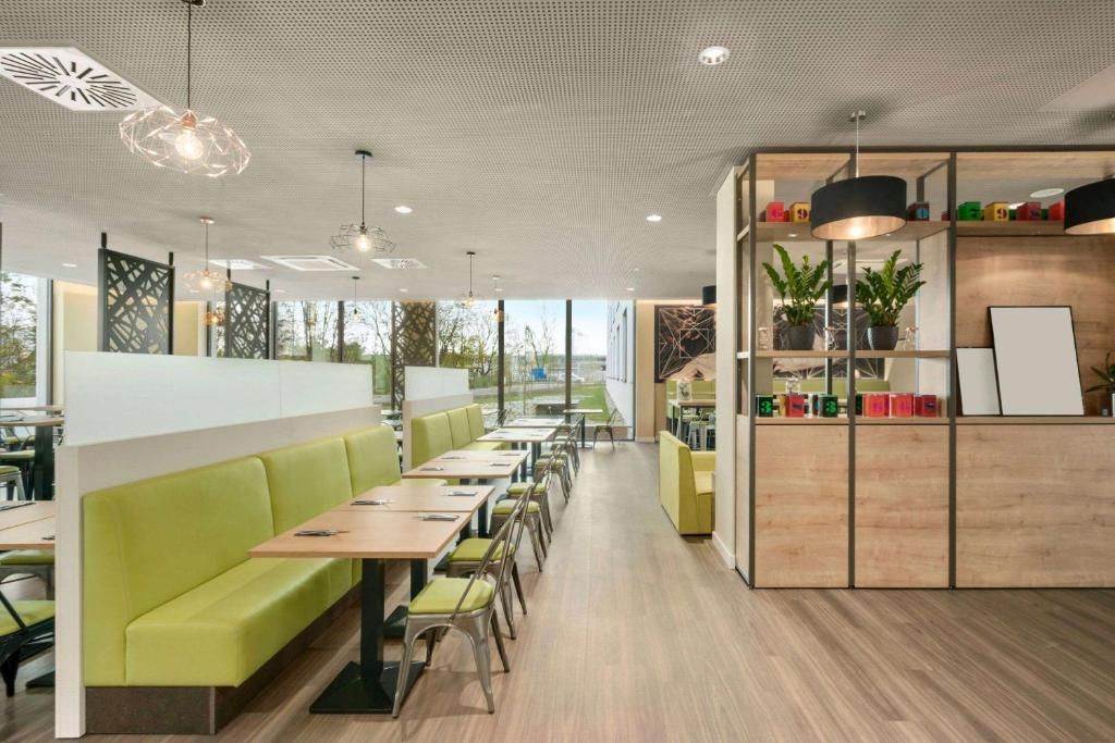 Super 8 by Wyndham Munich City North фото 7