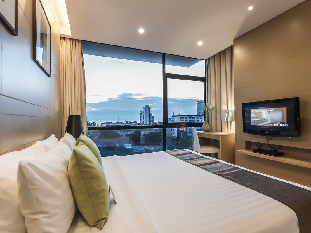 Altera Hotel and Residence фото 23