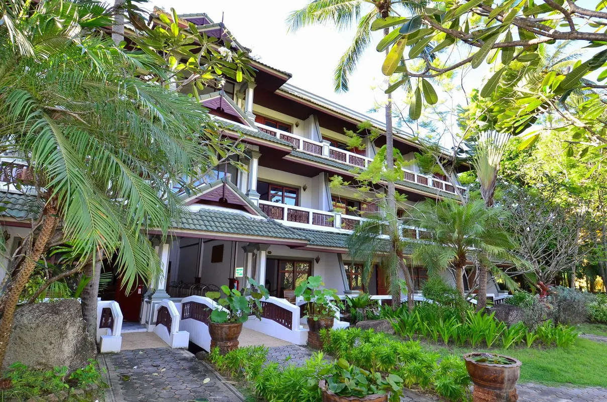 First Bungalow Beach Resort фото 2