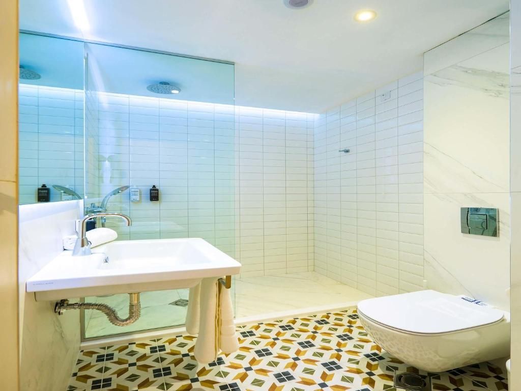 Ibis Styles Golden Sands Roomer фото 12