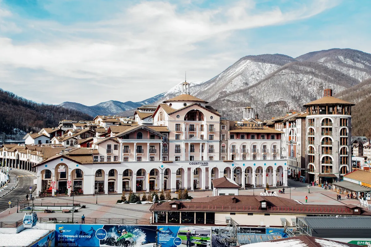 Courtyard Marriott Sochi Krasnaya Polyana фото 0
