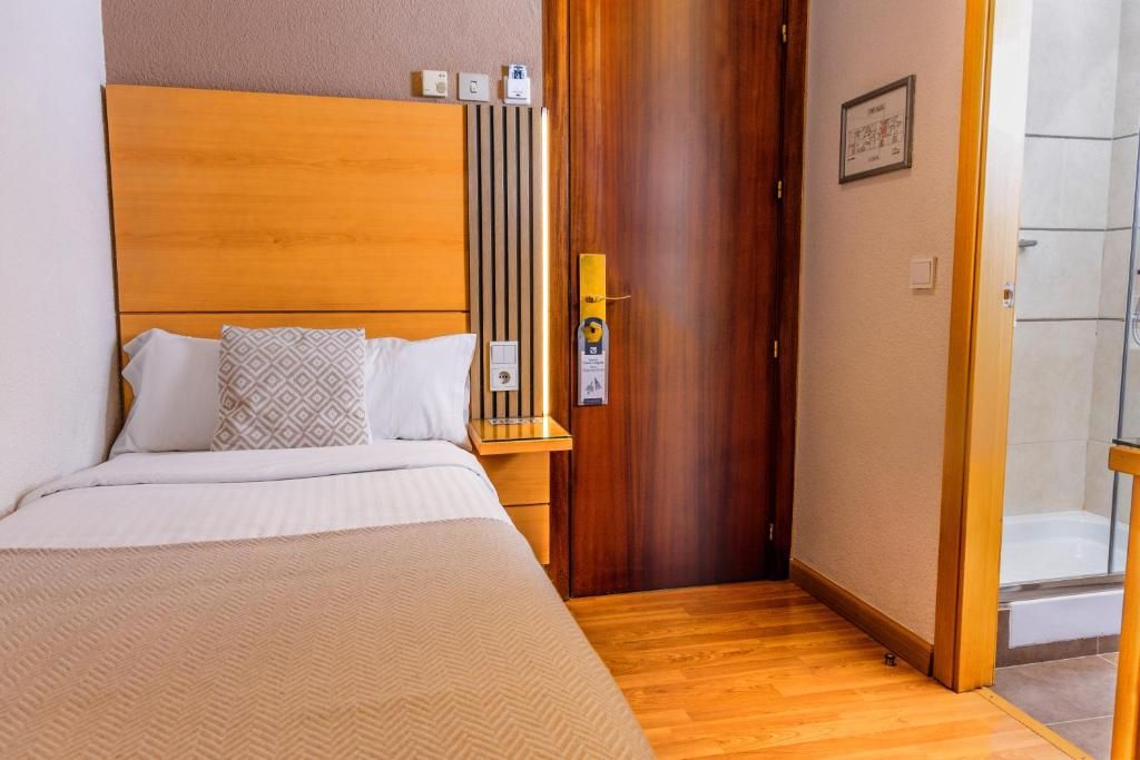 Hotel Serrano фото 15