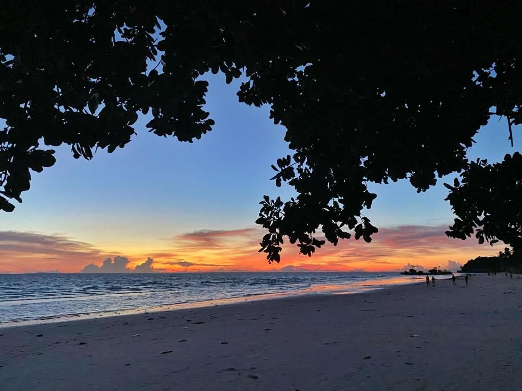 Jony's Beach Resort фото 45