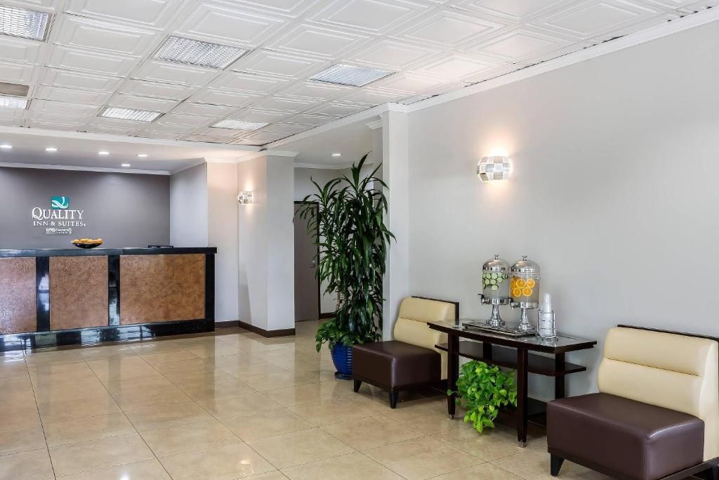 Quality Inn & Suites Los Angeles Airport - LAX фото 9