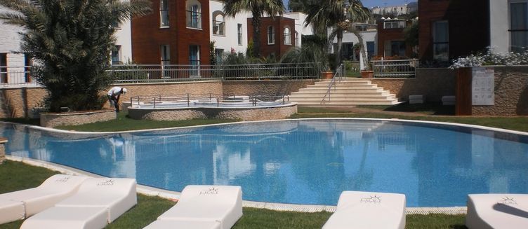 Фото отеля Costa Luvi Hotel