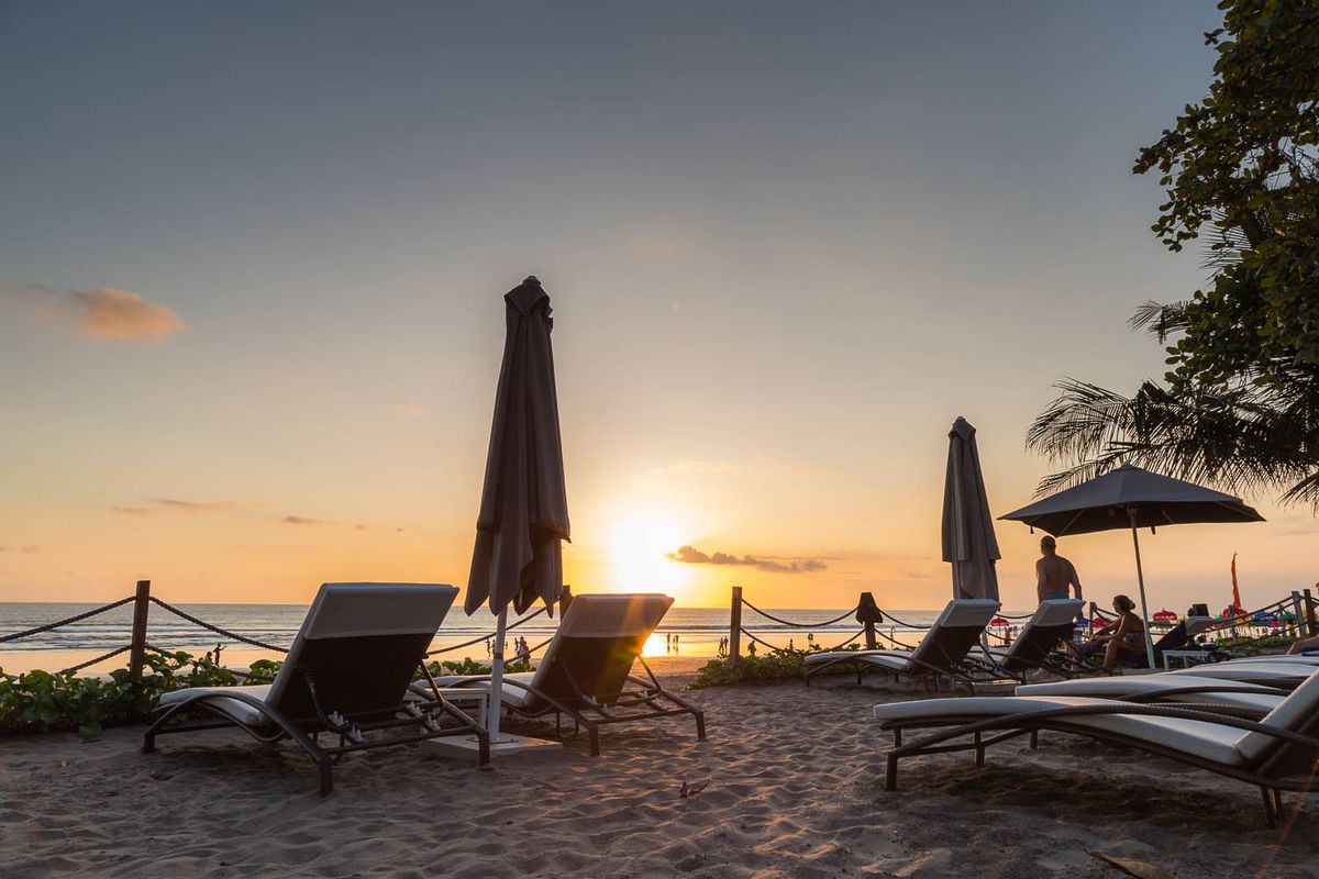 Double-Six Luxury Hotel Seminyak фото 4