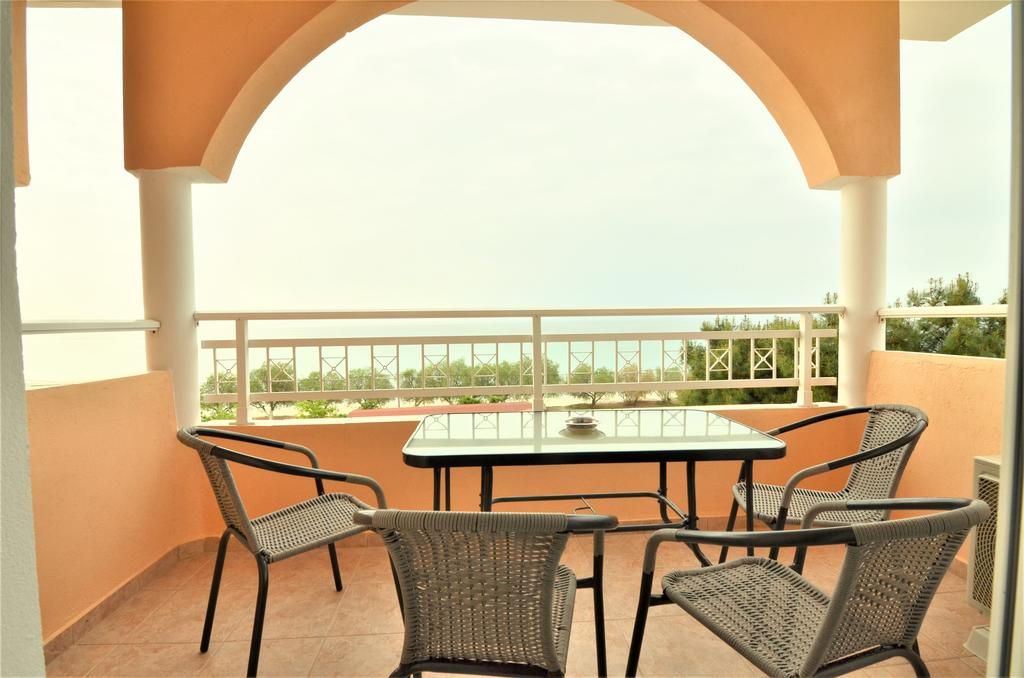 Grand Beach Hotel фото 17