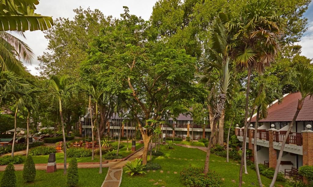 Woodlands Hotel & Resort фото 58