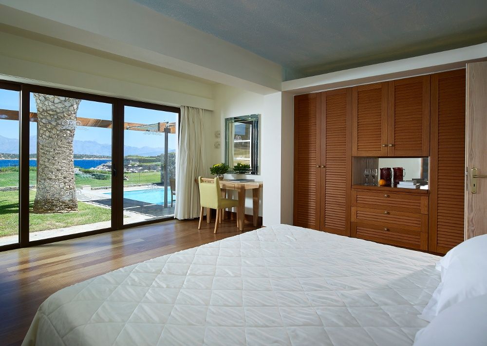 St. Nicolas Bay Resort Hotel & Villas фото 128