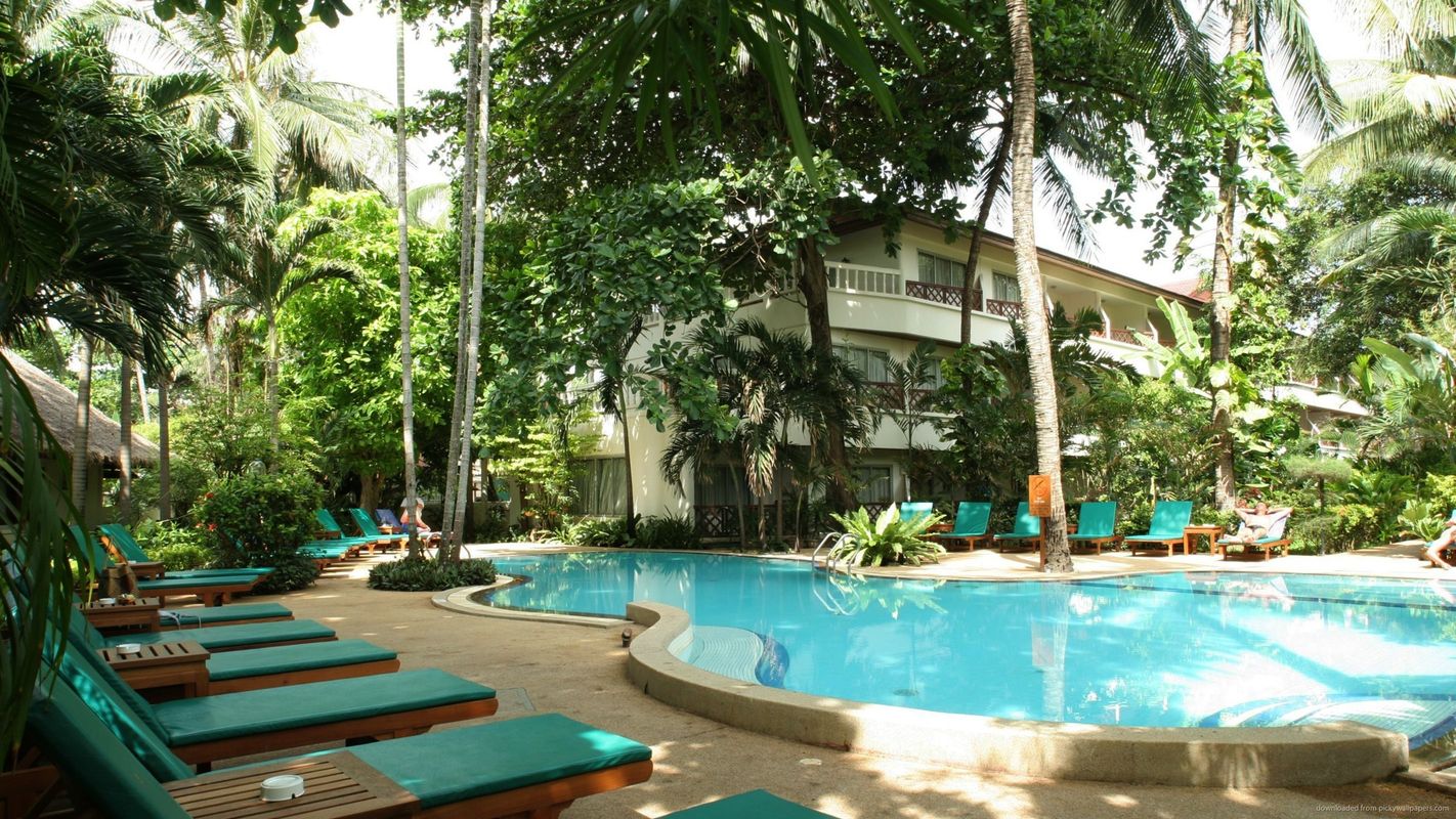 Chaweng Beachcomber Hotel фото 1