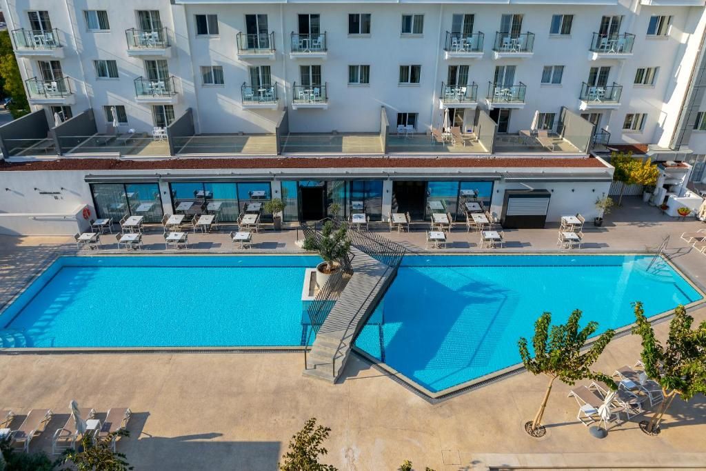 Anemi Hotel and Suites фото 38