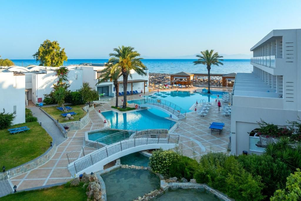 Avra Beach Resort Hotel & Bungalows фото 38
