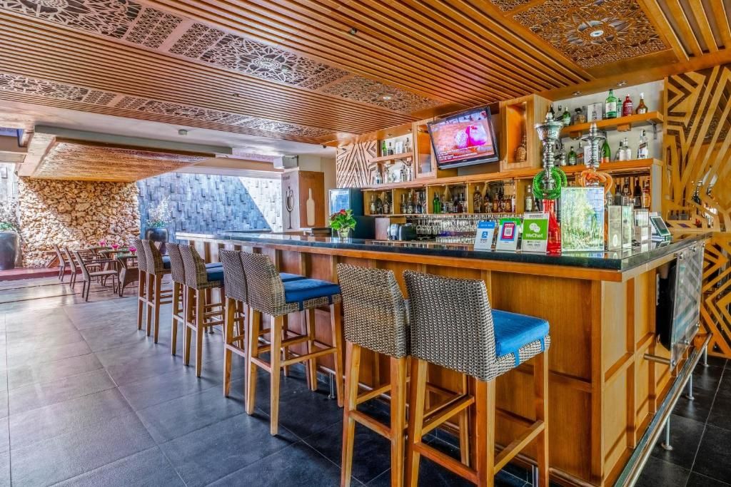Vouk Hotel & Suites фото 109