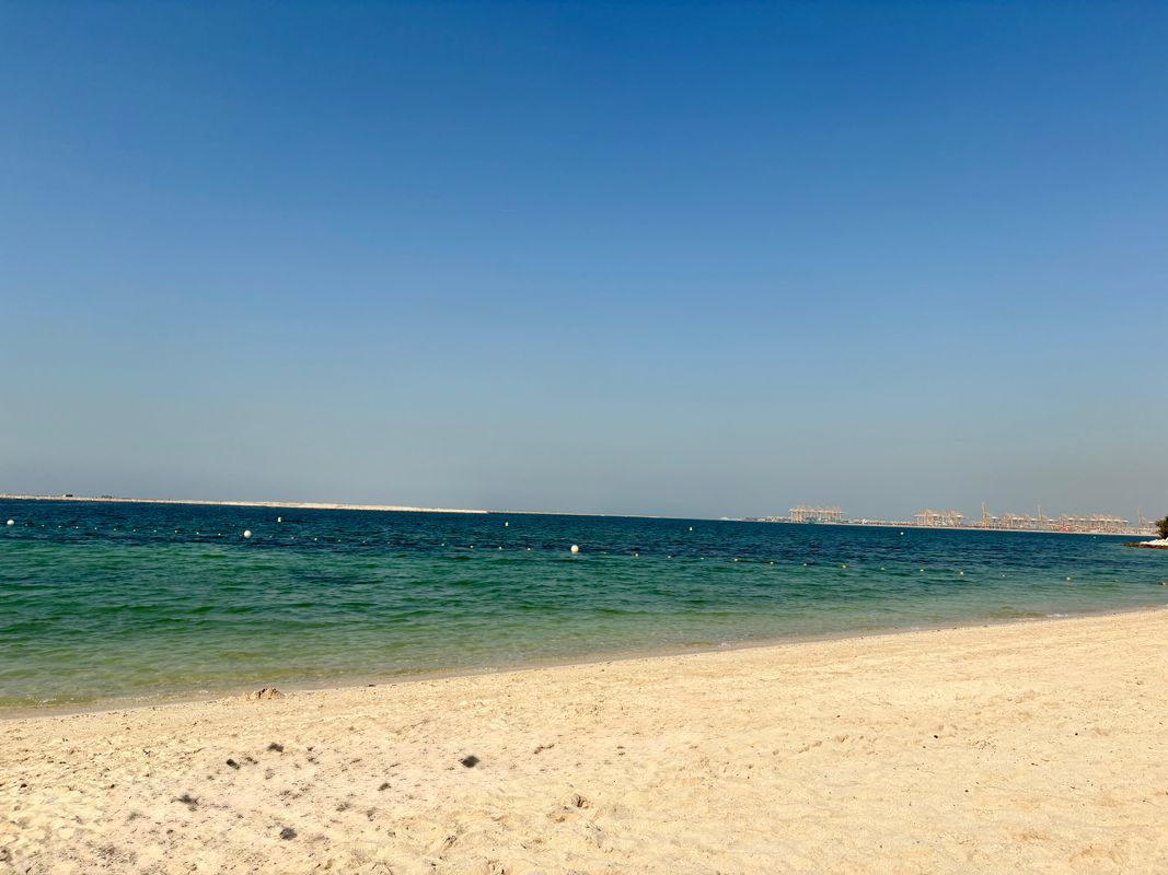 JA Beach Hotel фото 36