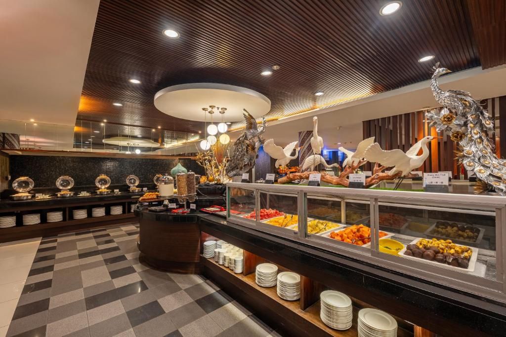 Prime Plaza Hotel Sanur – Bali фото 38