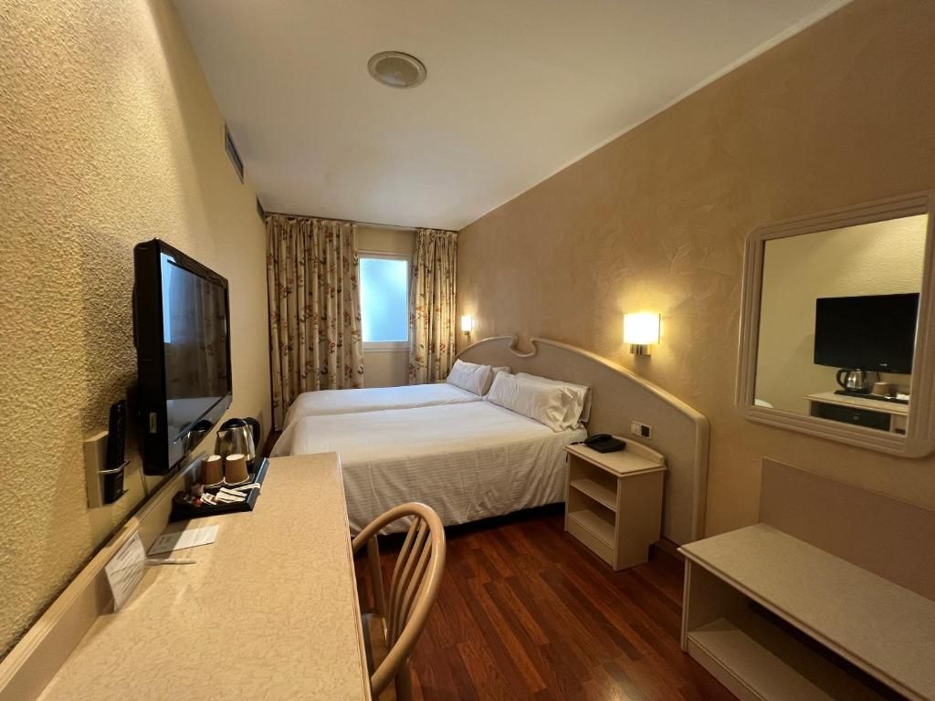 Hotel Lleo фото 16